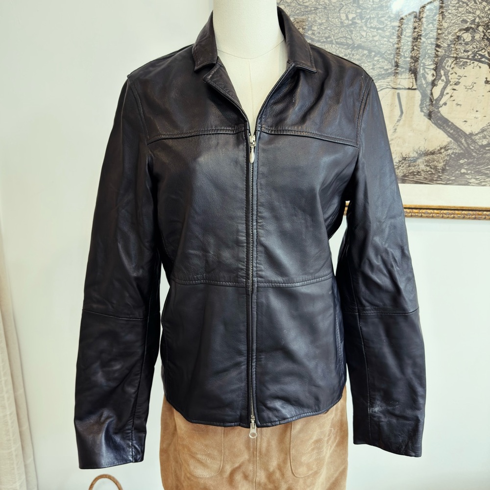 ✨ VINTAGE 1990s leather jacket